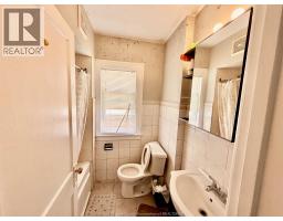 1127 JOSEPHINE AVENUE - 15