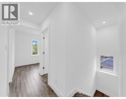 1219 ELSMERE AVENUE - 24