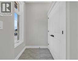 236 MANOR S GROVE - 11