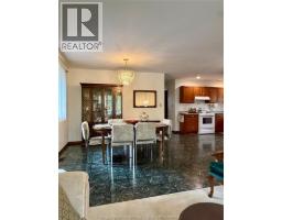 1637 ST. CLAIR AVENUE - 10