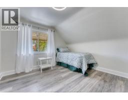 994 EDWARD AVENUE - 21