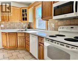 854 BELLEPERCHE PLACE - 15