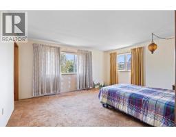 21240 DOCKSIDE - 19