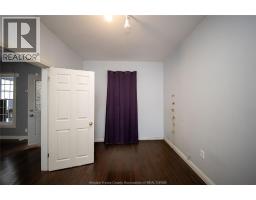 894 UNIVERSITY AVENUE - 10