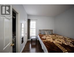 894 UNIVERSITY AVENUE - 12
