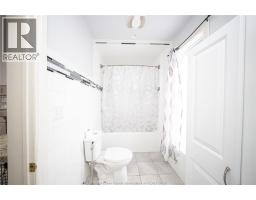 894 UNIVERSITY AVENUE - 19