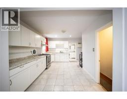 894 UNIVERSITY AVENUE - 23