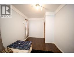 894 UNIVERSITY AVENUE - 28