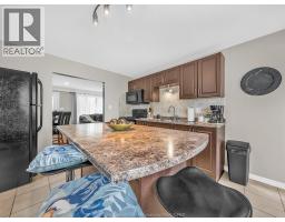 162 Robson Rd - 10