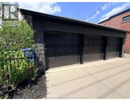 1094 Lincoln ROAD - 9