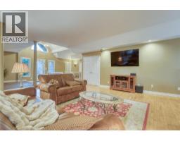2703 LOMBARDY CRESCENT - 15