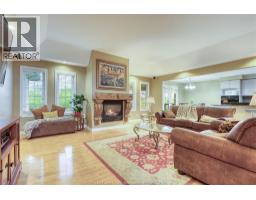 2703 LOMBARDY CRESCENT - 17
