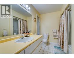 2703 LOMBARDY CRESCENT - 31