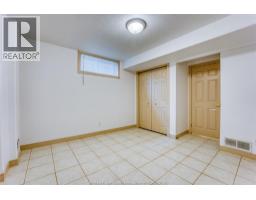2703 LOMBARDY CRESCENT - 40
