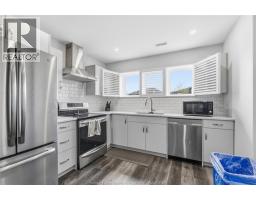 98 PETER AVENUE - 23