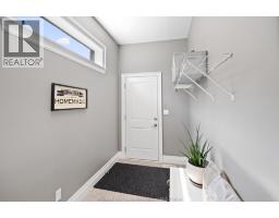 225 ELSWORTH - 14