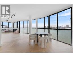 515 RIVERSIDE DRIVE West UnitNo. 1701 - 21