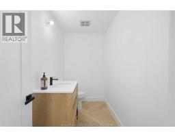 515 RIVERSIDE DRIVE West UnitNo. 1701 - 27