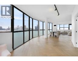 515 RIVERSIDE DRIVE West UnitNo. 1701 - 7