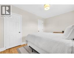2005 AMIENS AVENUE - 25