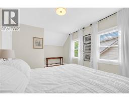 2005 AMIENS AVENUE - 28