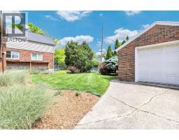 2005 AMIENS AVENUE - 35