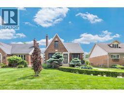 2005 AMIENS AVENUE - 4