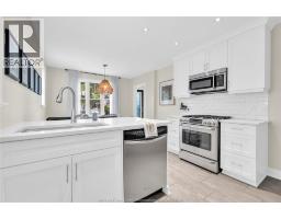 2005 AMIENS AVENUE - 8