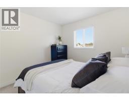 8578 MENARD - 27