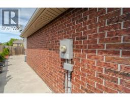 1423 OAKWOOD - 38