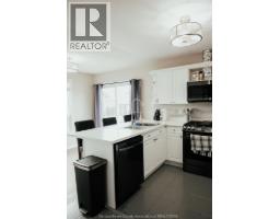121 Queen STREET South - 11