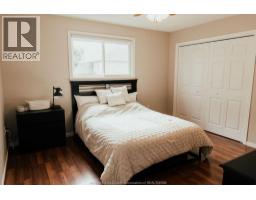 121 Queen STREET South - 16