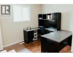 121 Queen STREET South - 19