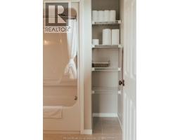 121 Queen STREET South - 20