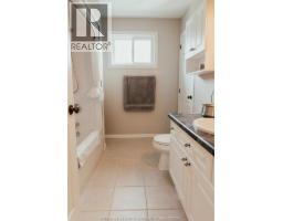 121 Queen STREET South - 22