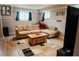 121 Queen STREET South - 23