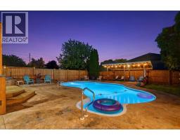 2287 NORTHWAY AVENUE - 9