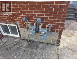 3531 Peter STREET - 4
