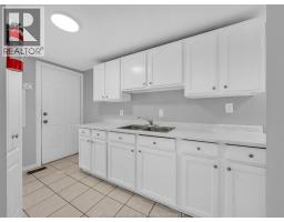 1153 UNIVERSITY AVENUE East - 19