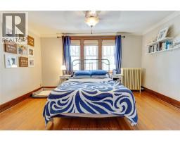 221 VILLAIRE AVENUE - 23