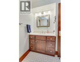 221 VILLAIRE AVENUE - 34