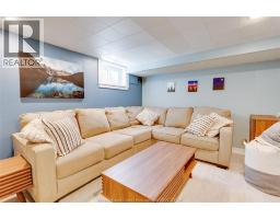 221 VILLAIRE AVENUE - 37