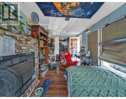154-156 ELLIOTT STREET West - 21