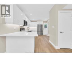 3371 BYNG ROAD - 23
