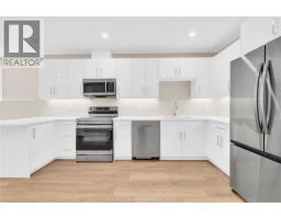 3371 BYNG ROAD - 24
