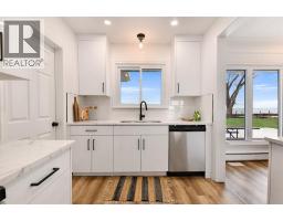 208 ROBSON ROAD - 13