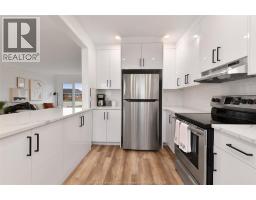 208 ROBSON ROAD - 15