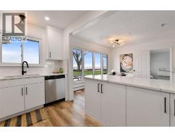 208 ROBSON ROAD - 17