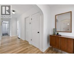 208 ROBSON ROAD - 18