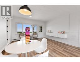 208 ROBSON ROAD - 26